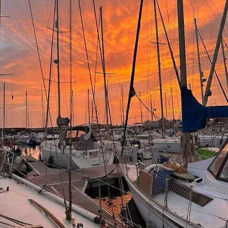Botel Patapalo Arrecife (Lanzarote)