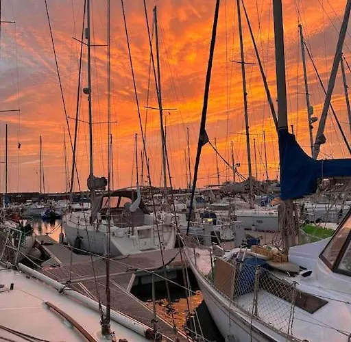 Botel Patapalo Arrecife (Lanzarote)